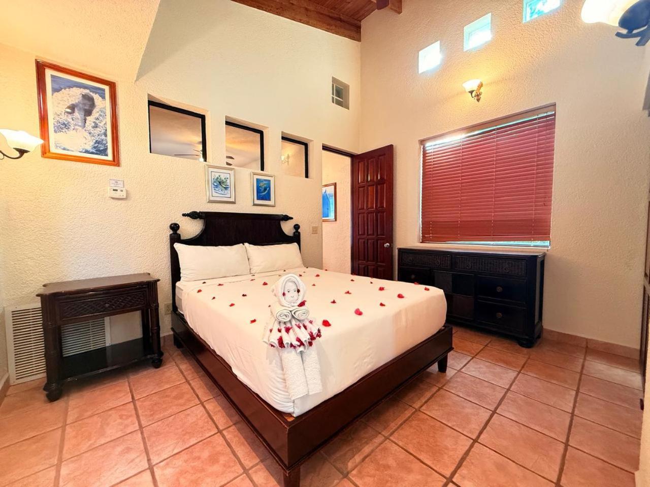 Las Sirenas by Mayan Princess Two Bedroom Family Suite